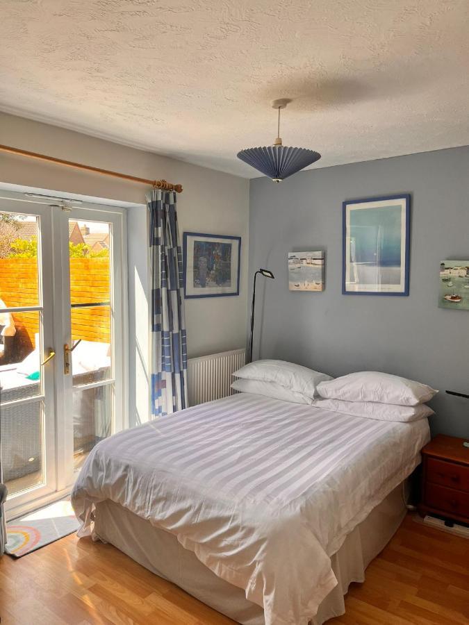 Choice Of One Double Bedroom With A Comfy Double Bed And Private En Suite For Solo Travellers Or Couples ,Or Alternatively Book Two Double Bedrooms For Families Or Friends Paddock Wood Exterior photo